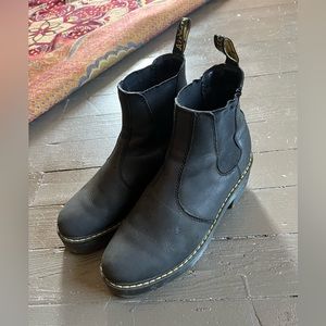 COPY - Dr. Martens Rometty Chelsea style black leather boot size 9 women’s